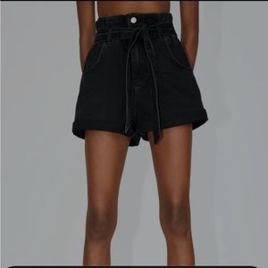 Zara Paperbag High Waist Jean Shorts in Black stone wash size 8
